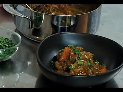 Tajine d'agneau makfoul au safran et à la cannelle