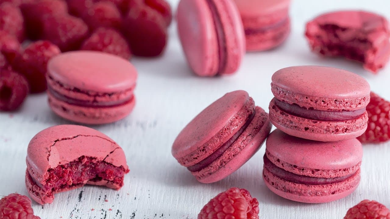 Raspberry Macarons with White Chocolate Filling (Italian Meringue)
