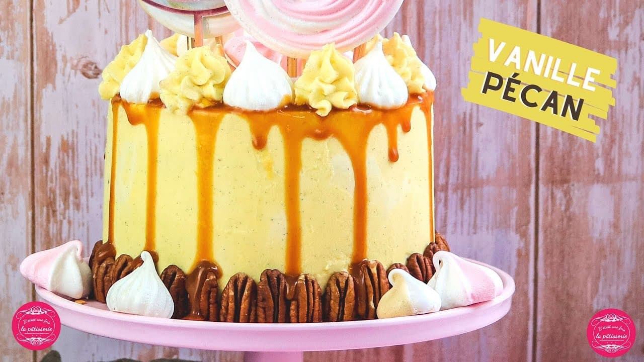 Layer cake vanille, pécan et caramel