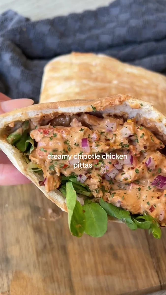 Creamy Chipotle Chicken Stuffed Pittas