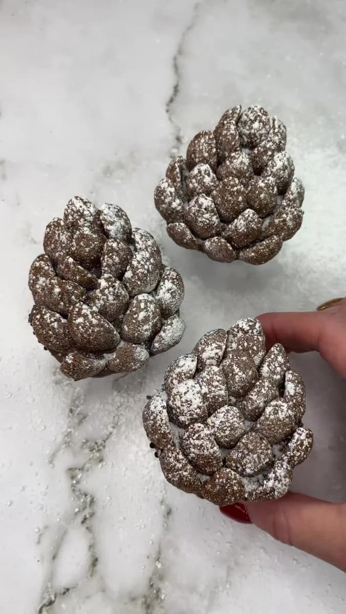 Pine Cone Cupcakes